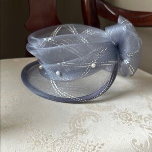 1940s-50s vintage silver tulle hat with bow and faux white pearl beads